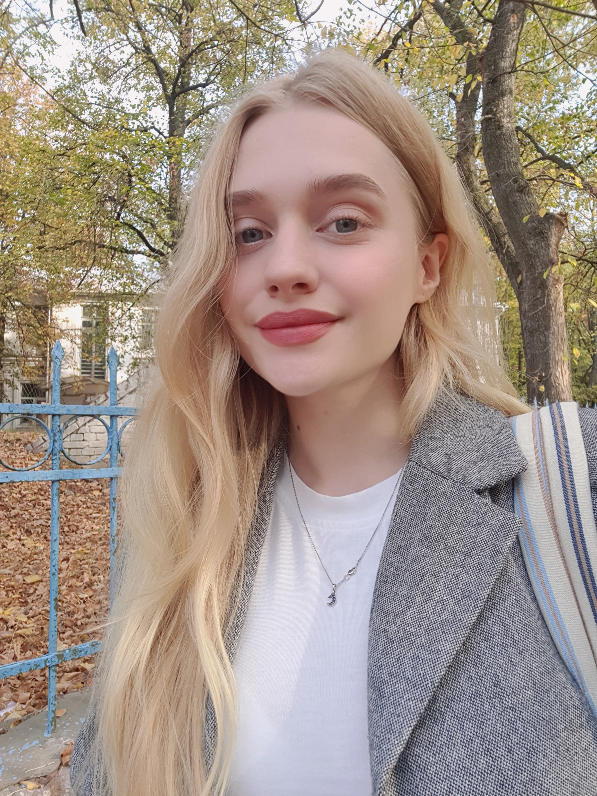 Солодова Єлизавета, студентка спеціальності «Підприємництво, торгівля та біржова діяльність», стипендіат іменної стипендії голови Сумської обласної державної адміністрації.